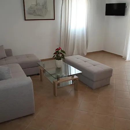 Merchia House Villa *